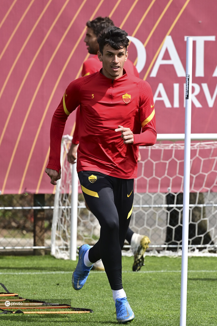 开云中国网站-恩昆库担心自己在切尔西的位置